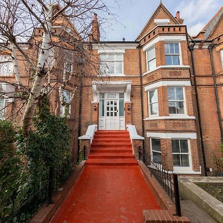לונדון Victorian Beauty With Private Toilet And Shower Near Tube Station מראה חיצוני תמונה