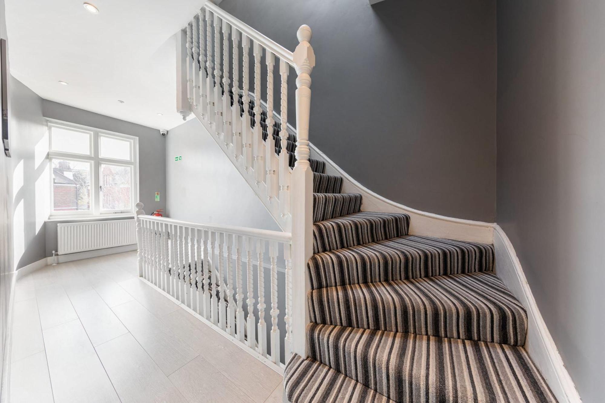 לונדון Victorian Beauty With Private Toilet And Shower Near Tube Station מראה חיצוני תמונה